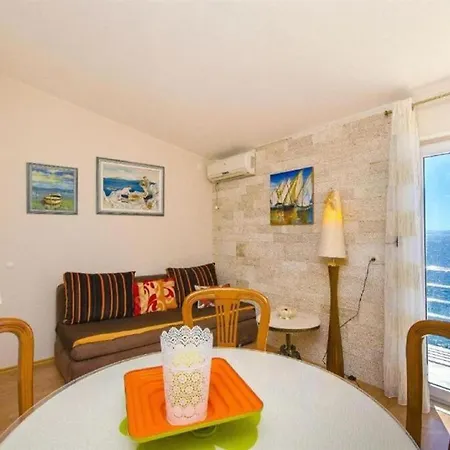 Nives Apartamento Trogir