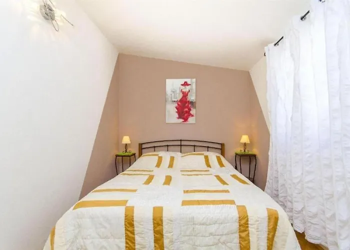 Nives * טרוגיר