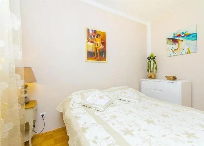 Nives * טרוגיר